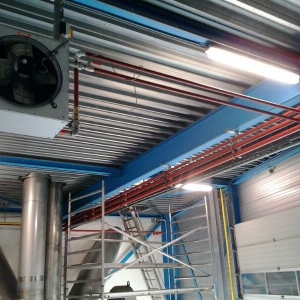 Verwarmingsinstallatie in bestaande fabriek te Barneveld